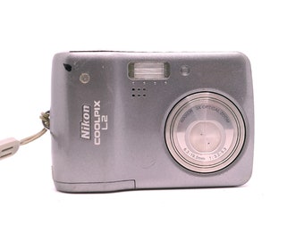 Nikon Coolpix L2 - Point and Shoot Digital Camera