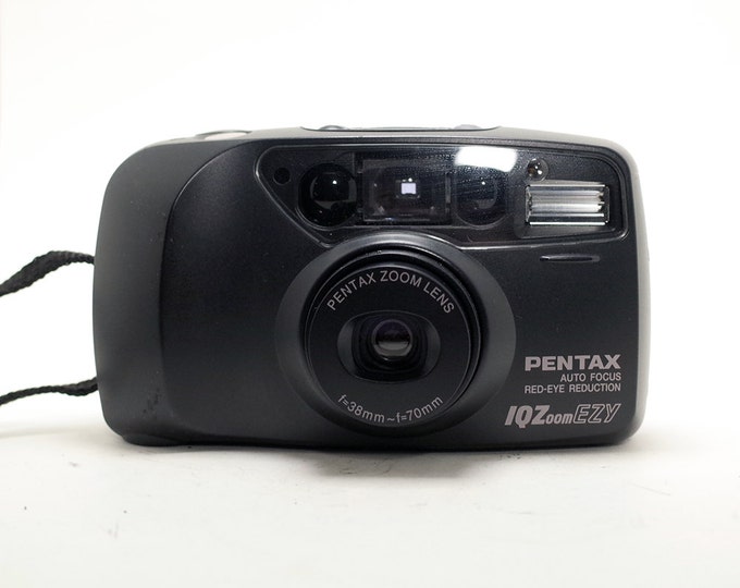 Pentax Iqzoom EZY Zoom Lens Camera Vintage Film 35mm Point Shoot Camera