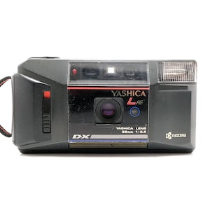 Yashica L-AF - L AF Zeiss 32mm f/3.5 - Vintage Film - 35mm point shoot camera