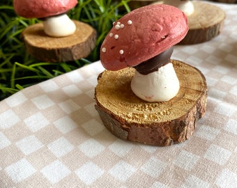 Mushroom Meringue Cookies Mushroom Cake Toppers Mushroom themed cake Log cakes Forest baby shower Forest party kawaii cute food