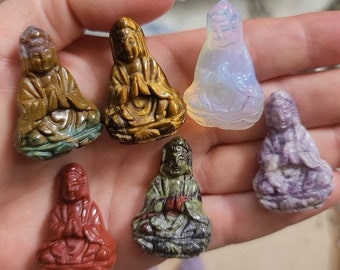 観音菩薩の水晶像：菩薩のインテリア - Etsy 日本