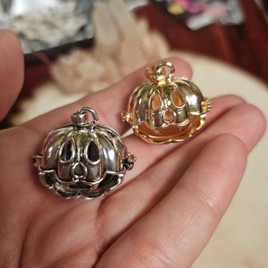 Citrouille creuse Jack-O'-Lantern Charms Carillon Balle Pendentif Colliers Faire Halloween