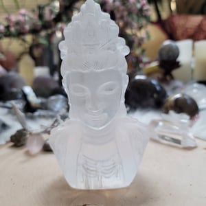Quan Yin Selenite Bust Carving  Guan Yin  Guan Yim Kuan Yim Kwan Im Kuan Yin Kuan-shi Yin Bodhisattva Goddess of Compassion