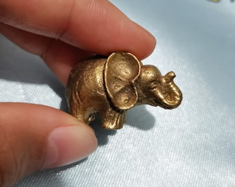 Czysta mosiężna figurka słonia, dekoracyjna miniatura, ręcznie robiona, tajski talizman, szczęście, sukces, spokojne życie, amulet, talizman, szczęście