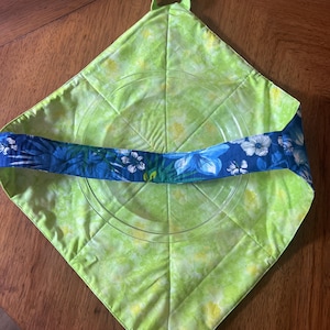 Pie plate carriers