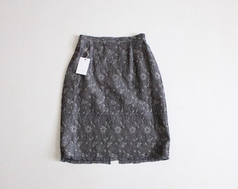 vintage metallic silver jacquard pencil skirt with ruffle hem | y2k medium