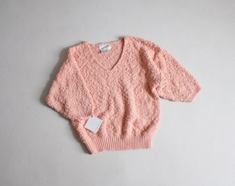 Vintage 1990s nubby textured salmon pink cropped sweater