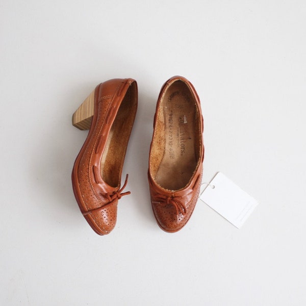 1970s leather heels 6 | brown wooden heels