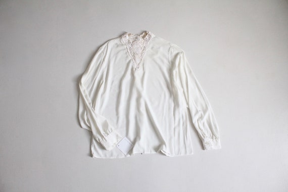 white Edwardian blouse | lace collar shirt | shee… - image 2