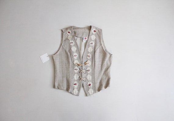 folk floral vest | beige corset vest | floral appl