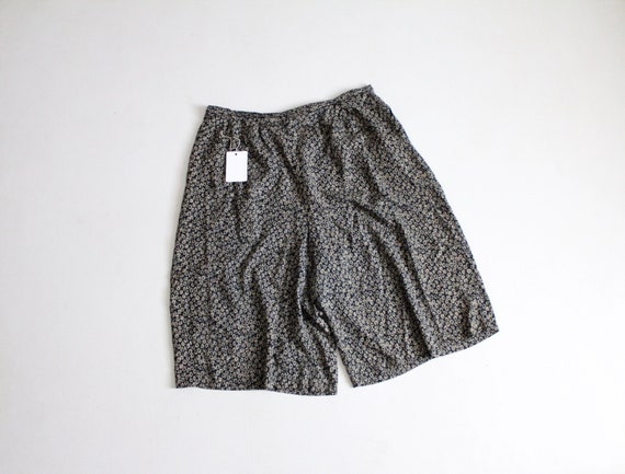 1990's rayon shorts | plus sized shorts | baggy d… - image 1