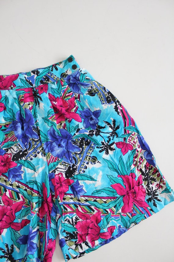 floral shorts | blue and red floral shorts | 90s … - image 2