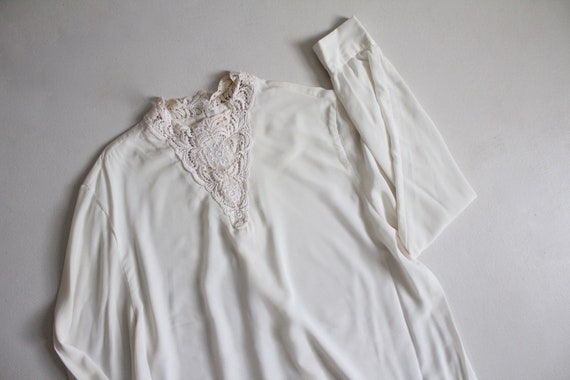 white Edwardian blouse | lace collar shirt | shee… - image 4