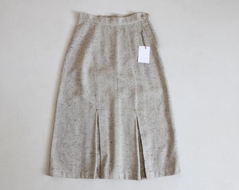 1950's gray wool flecked, high waisted a line skirt with front slits