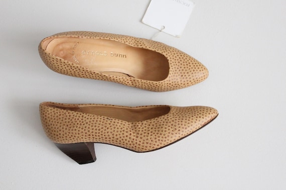 ostrich heels 6.5 | ostrich pumps 6 | tan leather… - image 2