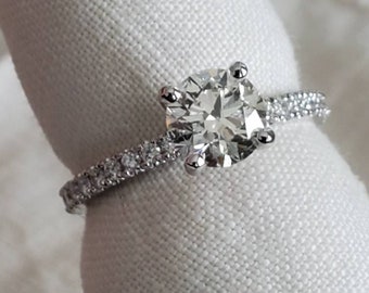 Beautiful, Genuine and Natural diamond engagement ring GIA certified triple excellent grades in a modern simply elegant diamond mounting!