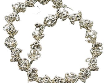 Strang aus massivem Sterlingsilber, 9 x 6 mm, aufwendig verzierte Perlenkappen | Ca. 88 Stück |