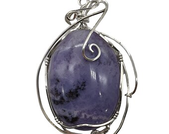 Ciondolo ovale avvolto in filo metallico d'argento sterling con agata lavanda / lungo 2 3/4" / viola /