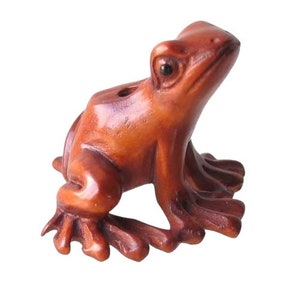 Ribbit gesneden buxus ondertekend boomkikker Ojime/Netsuke kraal | 18x26x21mm | Bruin