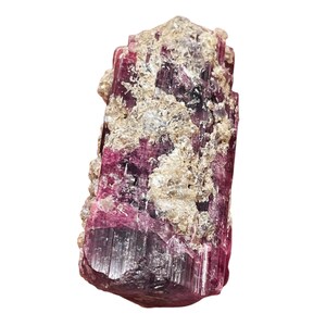 Cristallo di rubellite naturale 31g esemplare espositivo / 44x22x20mm / rosa scuro /