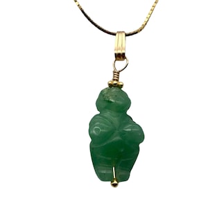 Aventurine Goddess of Willendorf Pendant Necklace|Semi Precious Stone Jewelry