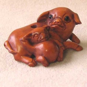 Intricately Carved Boxwood Mom Pig Ojime/Netsuke Bead | 26x19x14mm | Brown