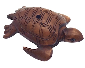 Carved Boxwood Sea Turtle Ojime/Netsuke Bead | 36x25.5x13.5mm | Brown