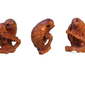 Carved & Signed Adorable Bird Boxwood Ojime/Netsuke Bead | 25x16x16mm | Brown