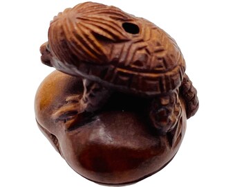 China Collectibles Old Boxwood Hand Carving Elder Netsuke 