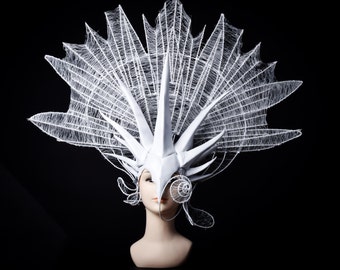 Sibylle white - Headpiece by Fraise au Loup - Prietress - Queen - Dark Beauty