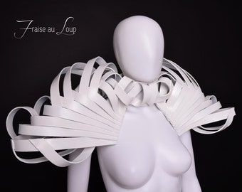 Shoulder pads - Futuristic - Geometry - Col - Ruff - Avant Garde - fashion - Alternative - Fashion