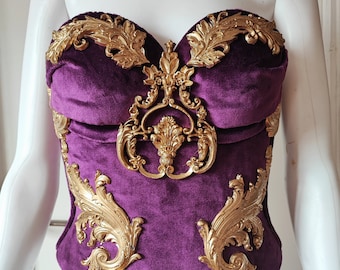 Royal armor corset. Baroque velvet