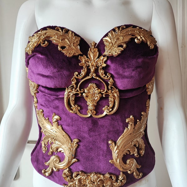 Corset armure royal. Velours baroque