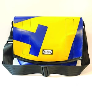 Sac besace en bâche de camion recyclé "Petra"