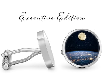 Earth Cufflinks - Satellite View of Earth Cuff Links - Earth and Moon Cufflink - Outer Space Cuff Link (Paire) Lifetime Guarantee (S1303)