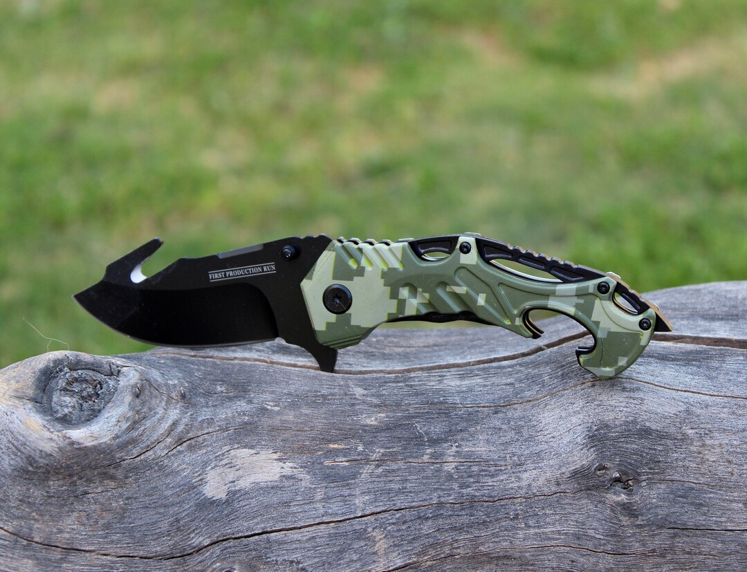 8 Tactical Spring Assisted Folding Pocket Knife. Multifinction Hunting, Camping, Fishing