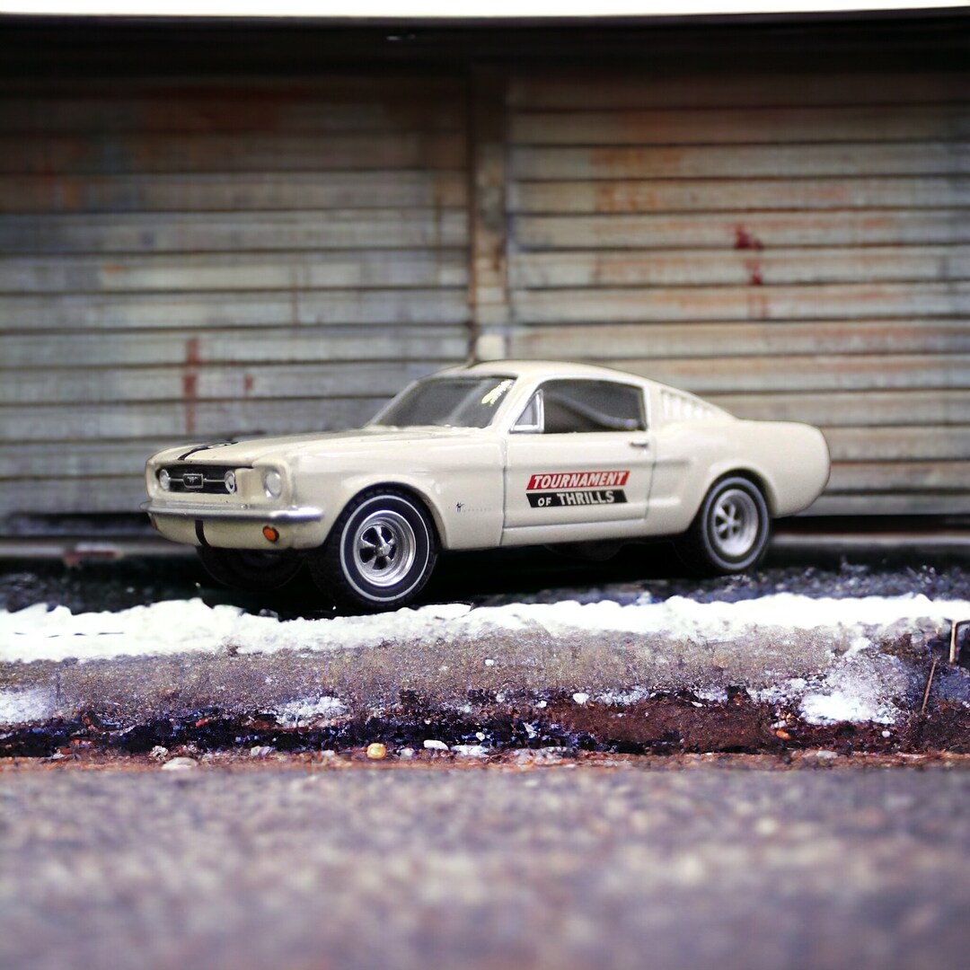 1965 Ford Mustang Fastback Scale 1:64 Muscle Car Die Cast Limited Ed ...
