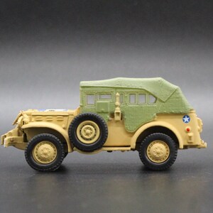 Johnny Lightning 1/64 Wheeled Warriors - Dodge WC57 Command Car Blanche 2020