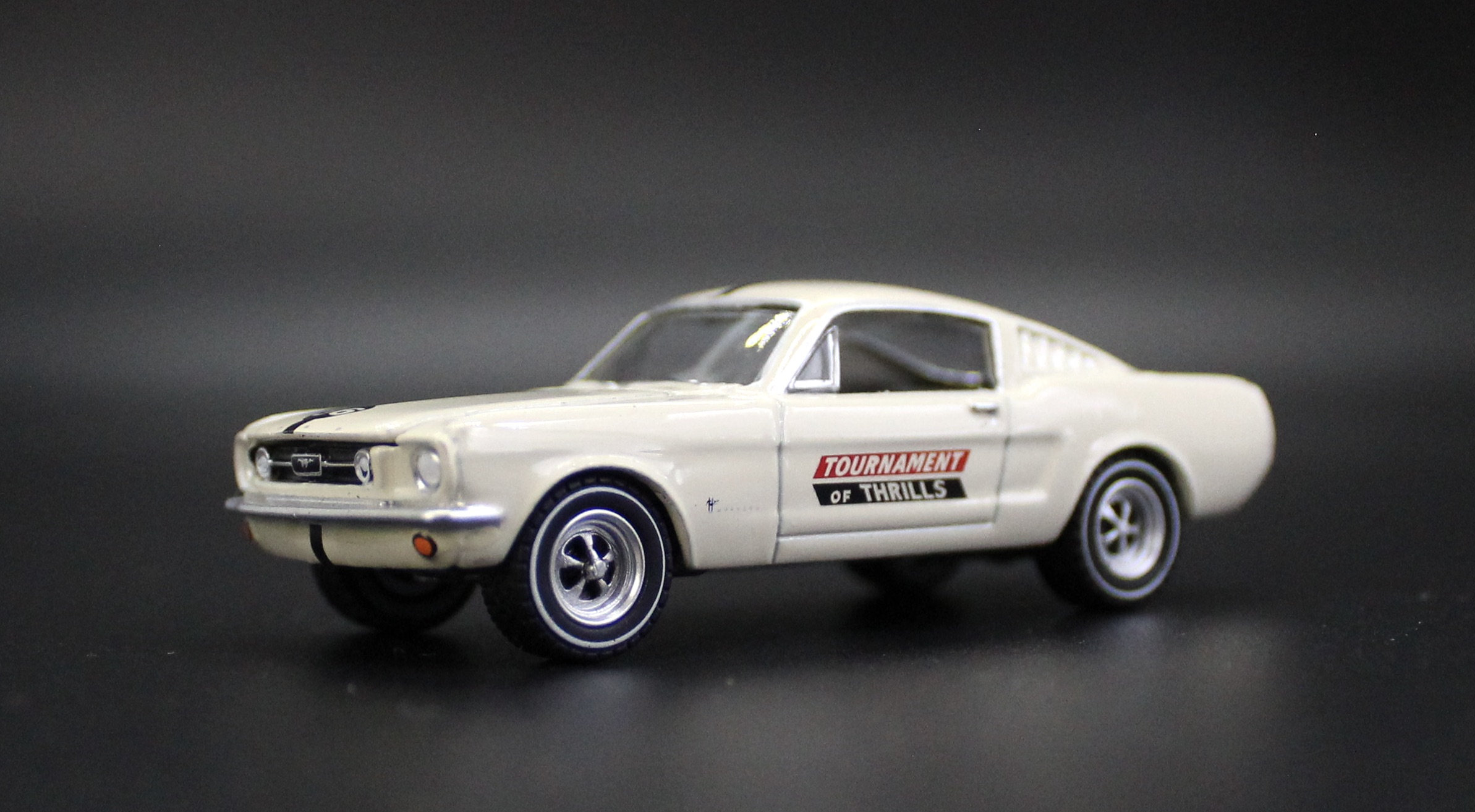 1965 Ford Mustang Fastback Scale 1:64 