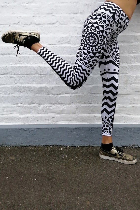 Daze Craze Leggings, Yoga Pants, Colourful Leggings, Hippie Clothing,  Meggings, Gym Clothing, Patterned Leggings, Monochrome Leggings -   Finland