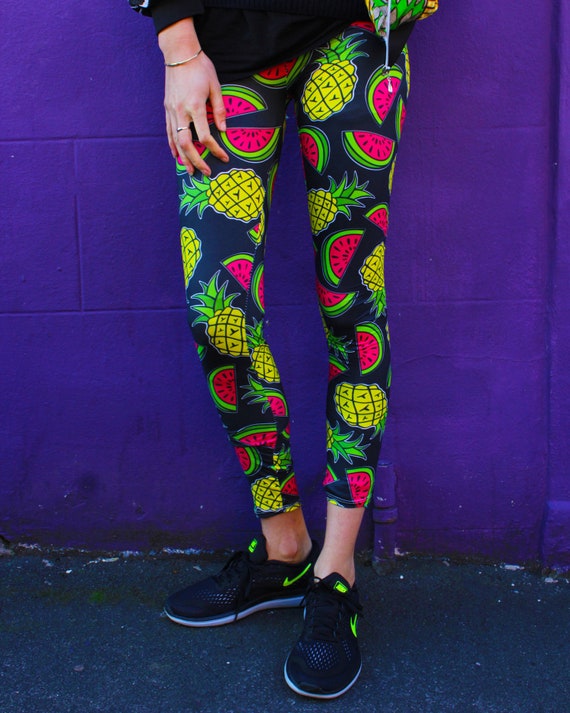 Sustainable High Waisted Recycled Sports Leggings/Lemon Print