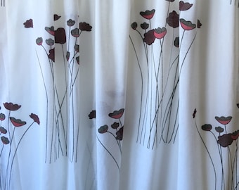 Rideaux d'été "Wind" de conception scandinave en coton fin et polyester avec coquelicot floral sur fond blanc