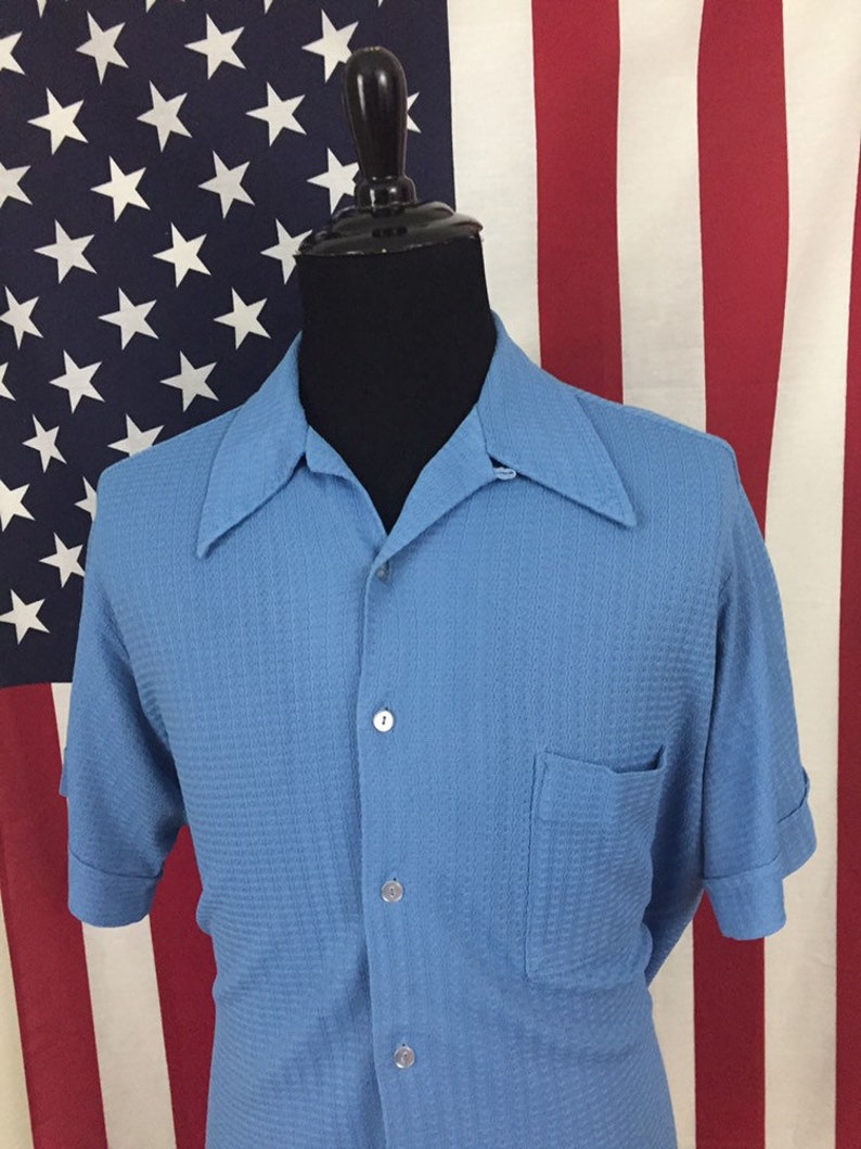 70s Wide Collar Textured Blue Hawaiian Shirt size XL ~ 19199