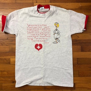 90s Nurse Medical Essential Worker T-Shirt men&#39;s LARGE - 1D250