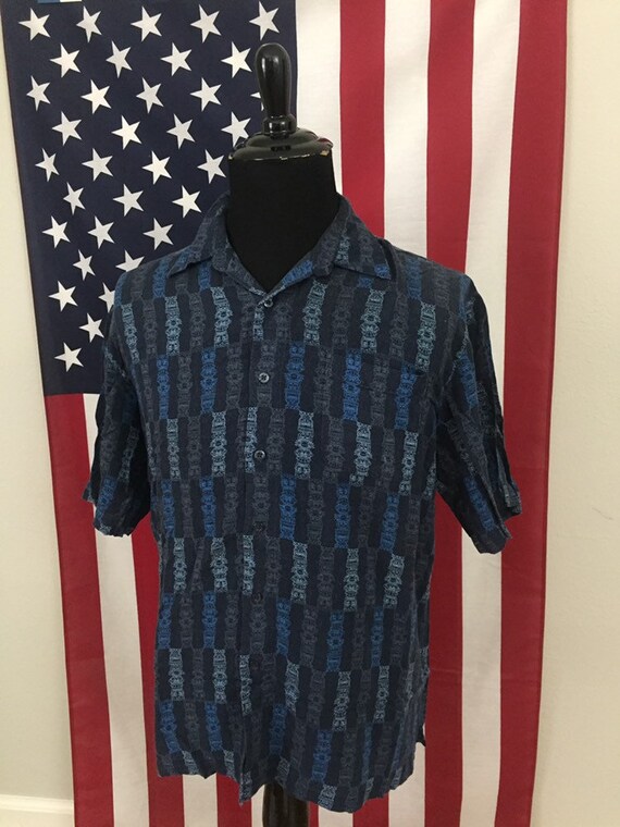 vtg Tiki Heads Blue Rayon Hawaiian Shirt size LAR… - image 2