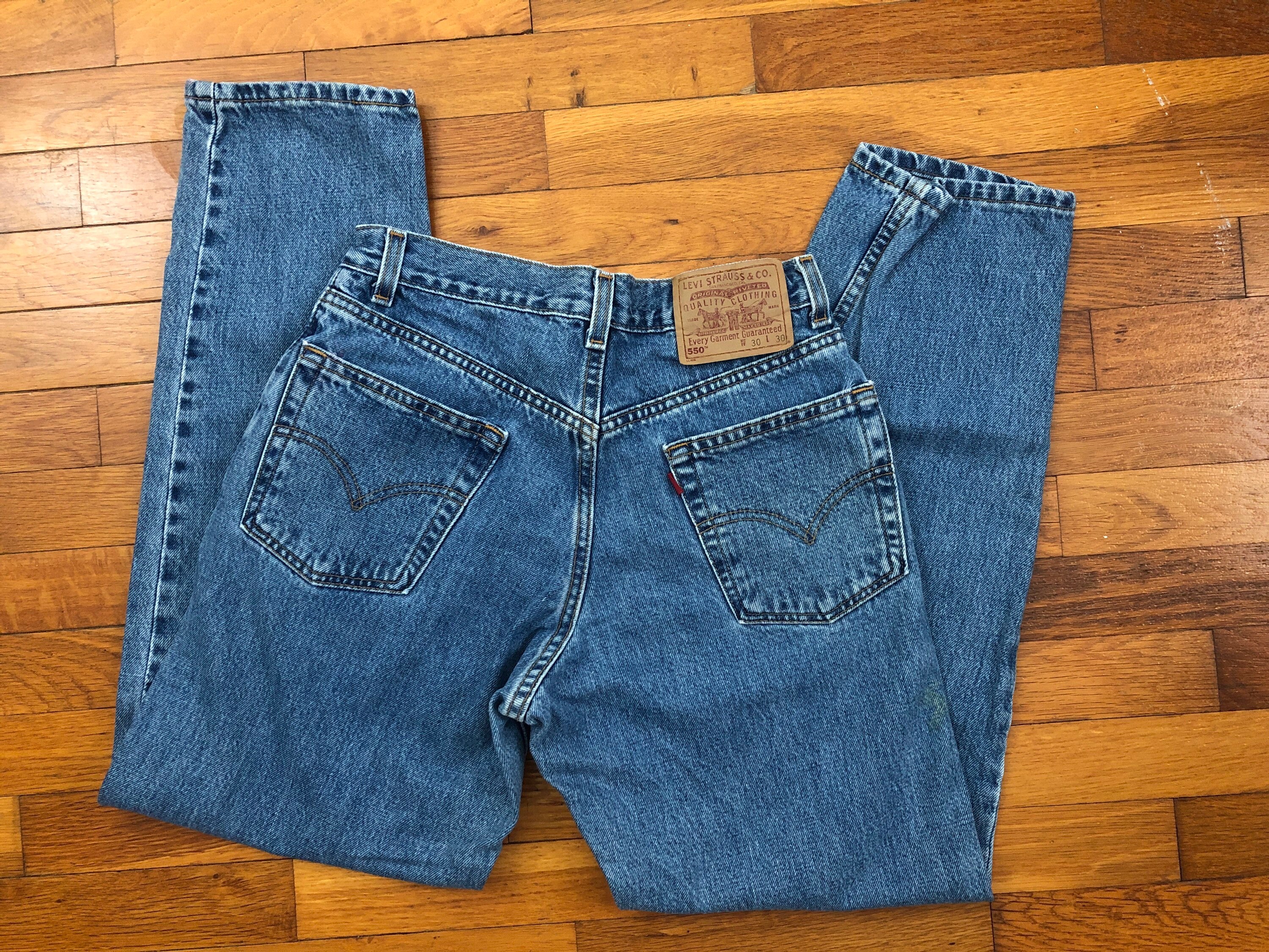 27x30 Vintage 90s Levis 550 Mom Jeans 