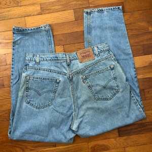 Vintage Levi's 560 Jeans / Made in USA in 1996, Medium Wash Levis