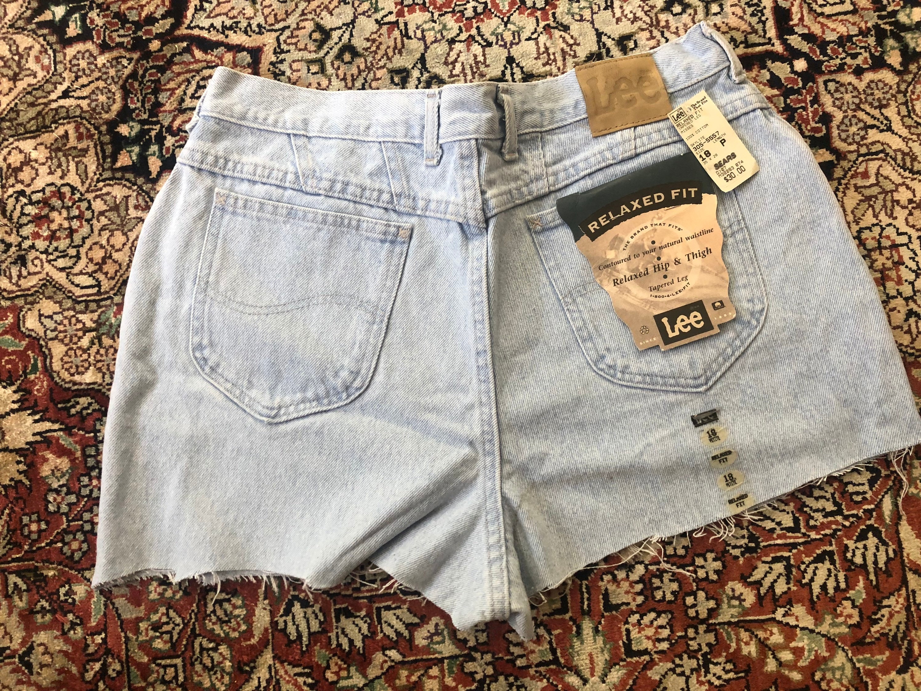 90s Lee High Waisted Light Wash Jean 