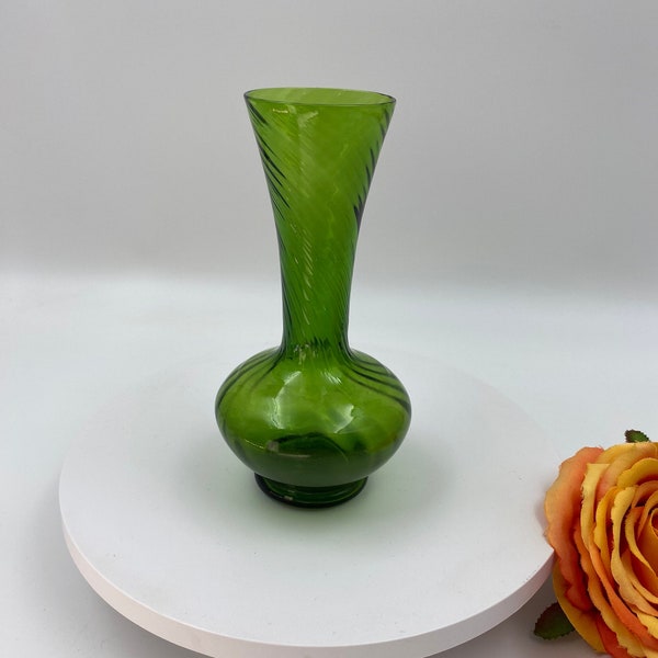 Green Glass Flower Vase Vintage Swirl Textured Design from Base to Rim Vintage Green Vase Home Decor Floral Vase Hand Blown 1970s Home Decor