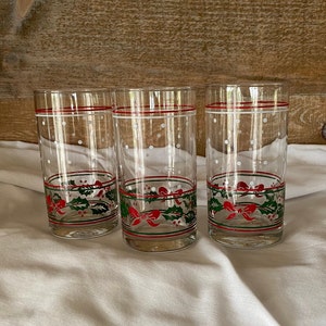 Vintage Federal Glass Tumblers, Set of Six Featuring Gold, White, & Red  Rings, Interlocking Dots on Clear Drinking Glasses, Circa 1960's 
